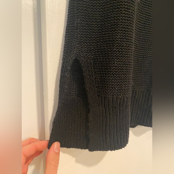 J. Crew sleeveless linen sweater - Picture 2 of 3